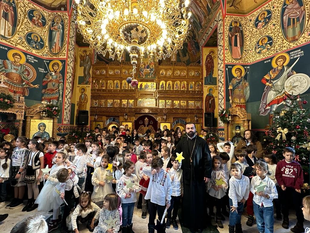 Serbare și daruri pentru copii la o parohie din sectorul 4 281947