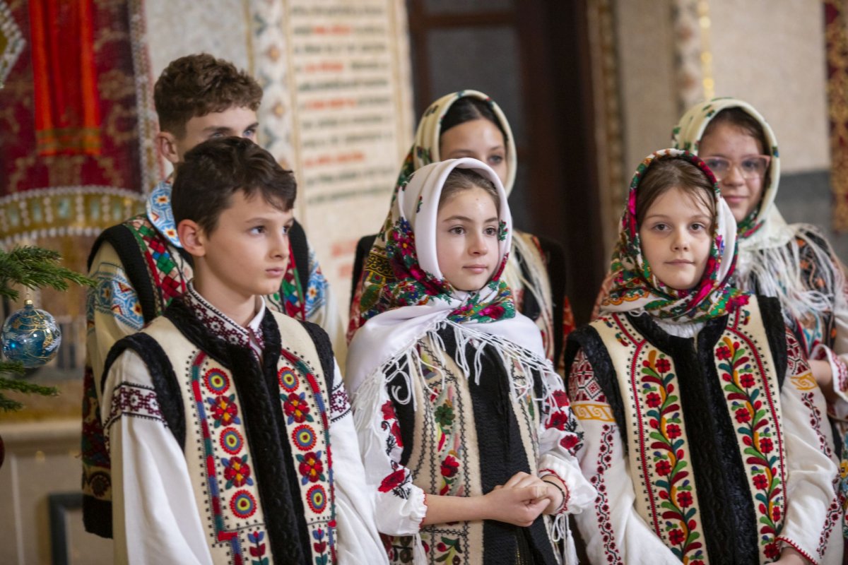 Ultimii colindători la Patriarhul României 282072