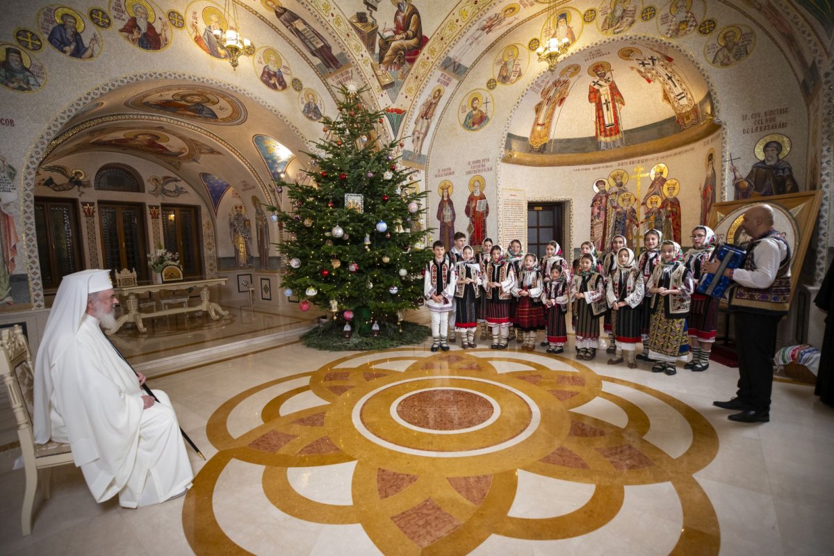 Ultimii colindători la Patriarhul României 282078