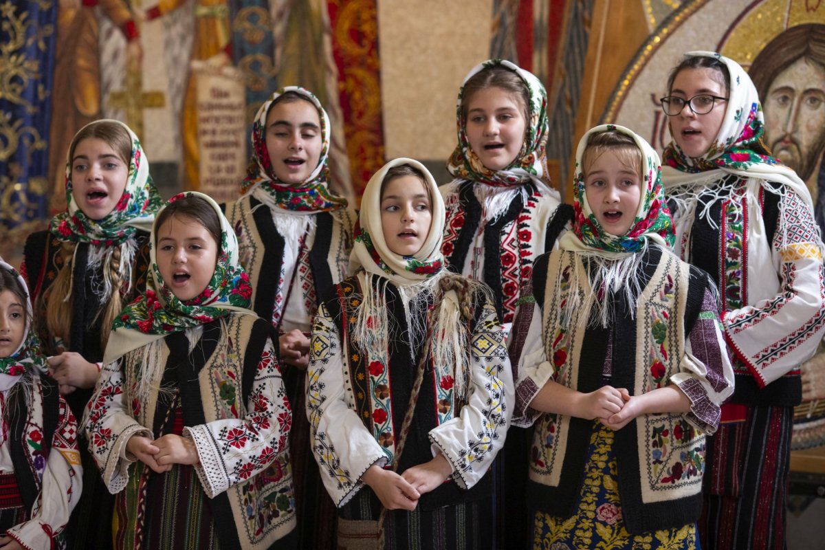 Ultimii colindători la Patriarhul României 282083