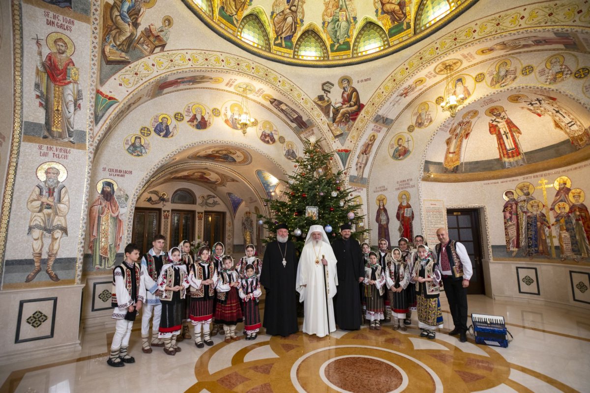 Ultimii colindători la Patriarhul României 282089