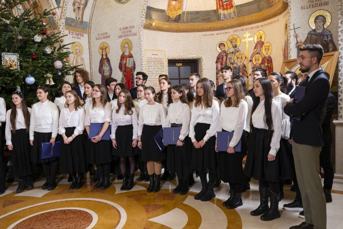 Ultimii colindători la Patriarhul României 282099