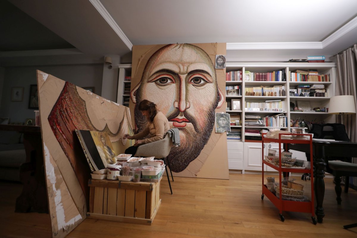 Icoana Pantocrator a Catedralei Naţionale prinde contur în prag de Crăciun 282223