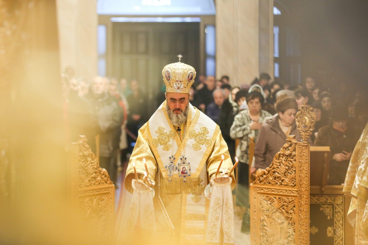 Nașterea Domnului sărbătorită de credincioșii buzoieni 282447