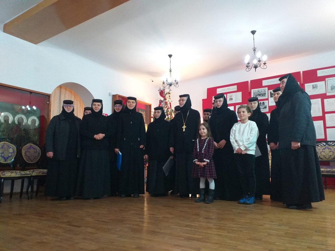 Recunoștință pentru monahiile vârstnice ale mănăstirii ilfovene Pasărea 282539