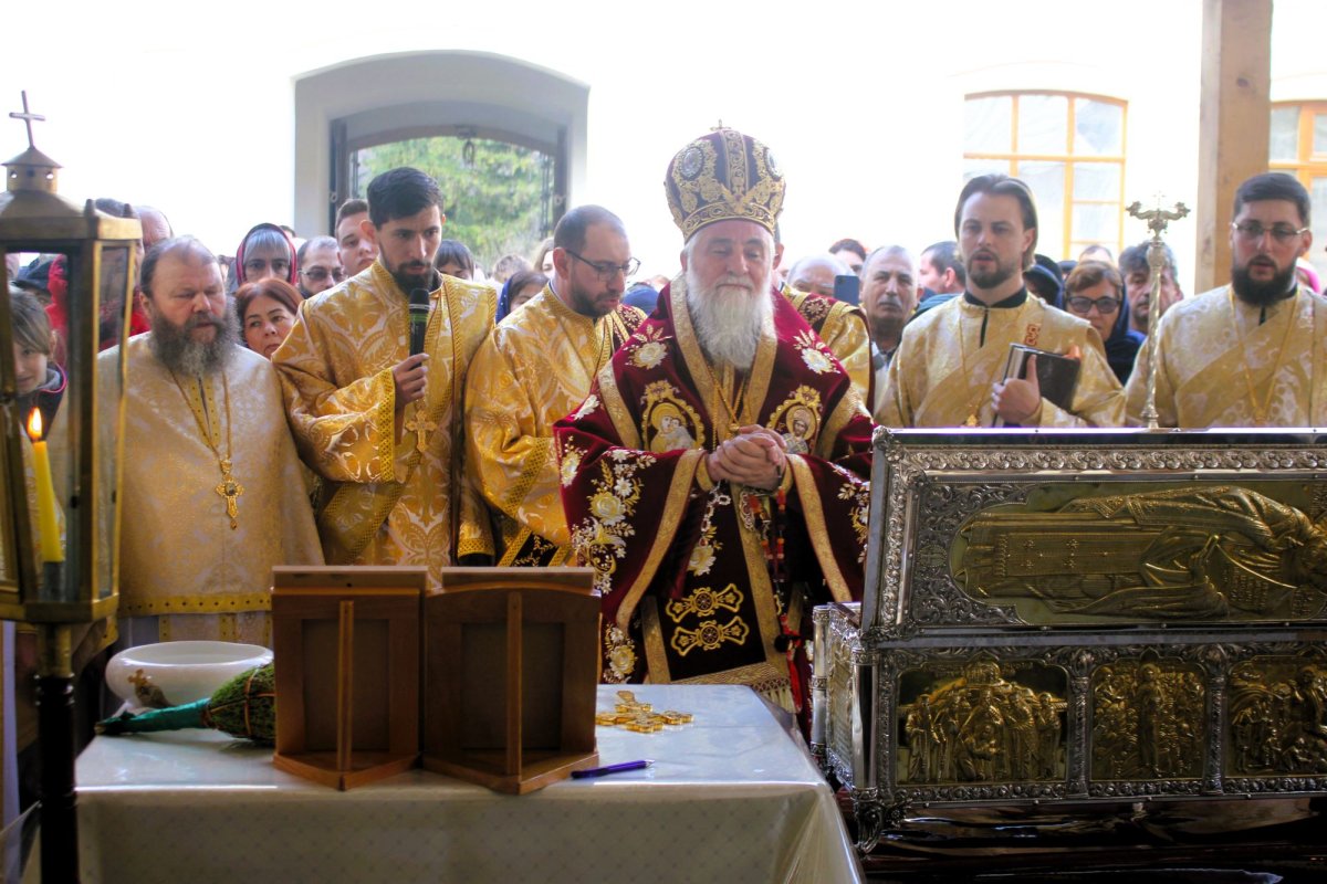 Prinos de laudă ctitorului legendar al Mănăstirii Tismana 282595