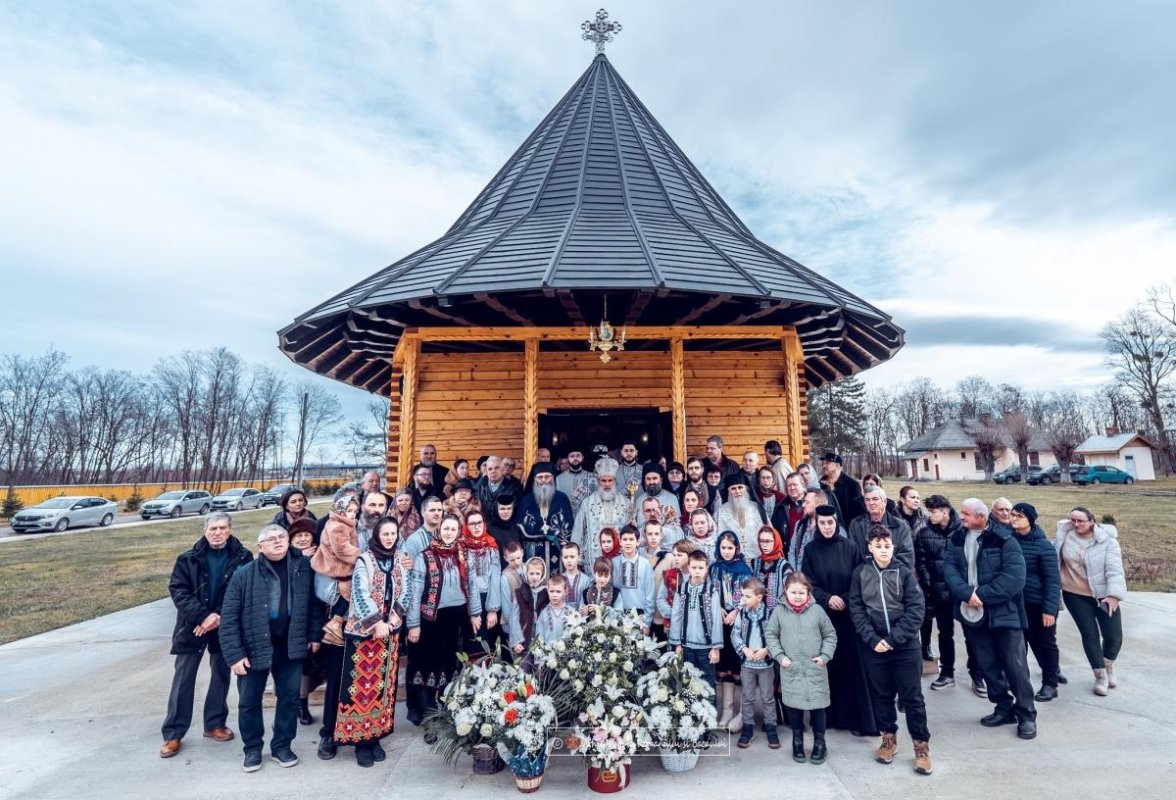Slujbă arhierească la metocul chiriarhal de la Itești 282590