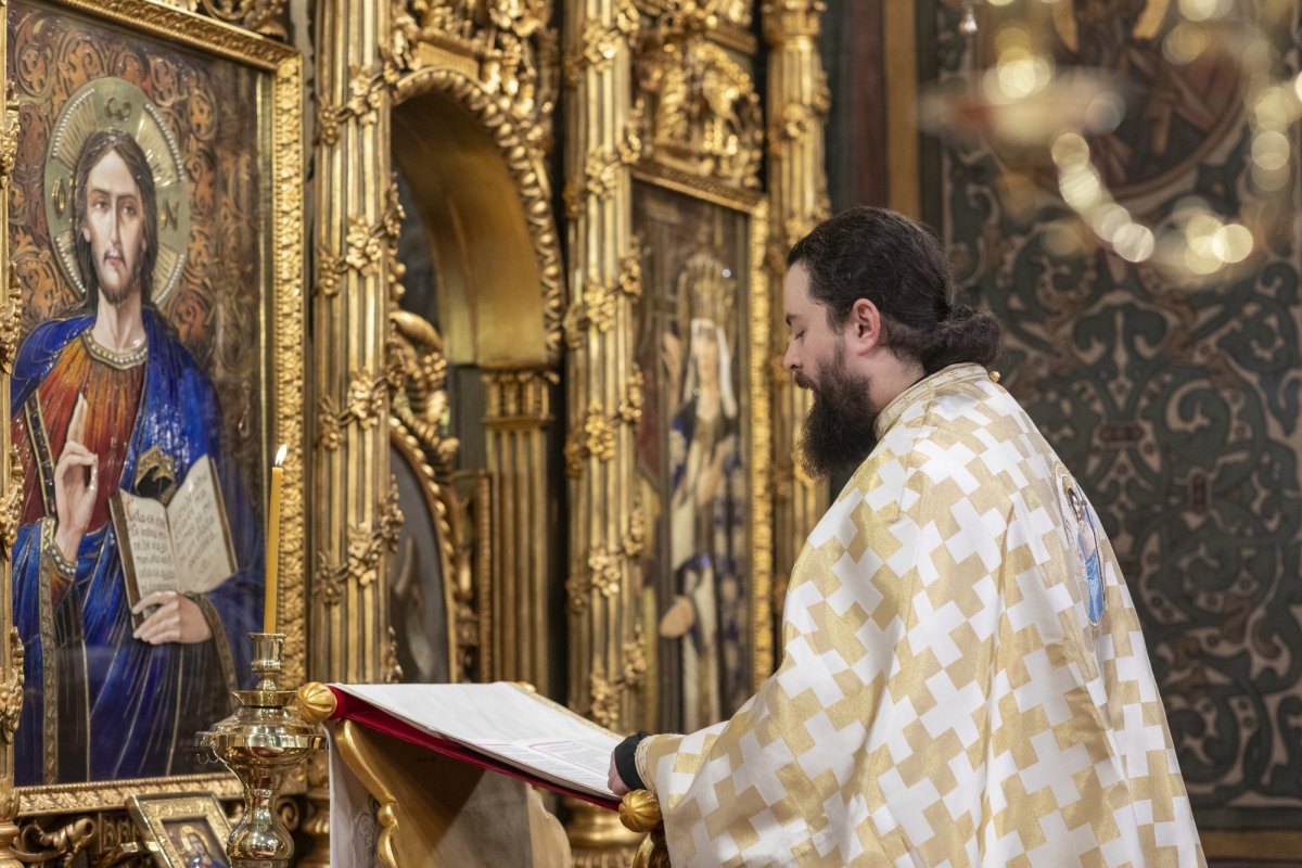 Slujba din noaptea trecerii dintre ani la Catedrala Patriarhală 282730