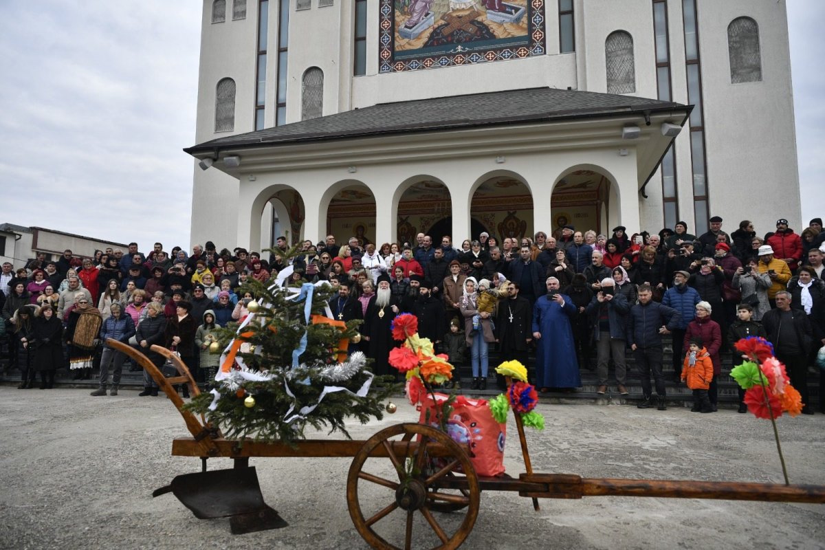 Tradiții în Episcopia Severinului și Strehaiei 282926