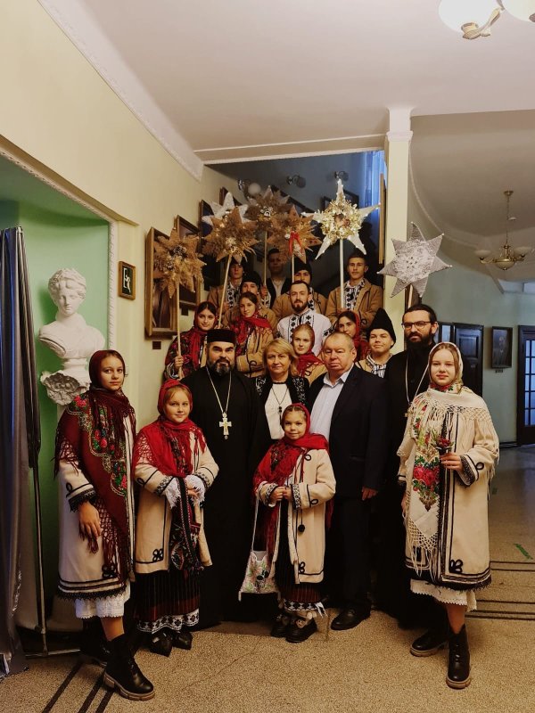 Proiectul „Carte de rugăciune în dar, pentru suflete românești” - finalizat cu succes 283034