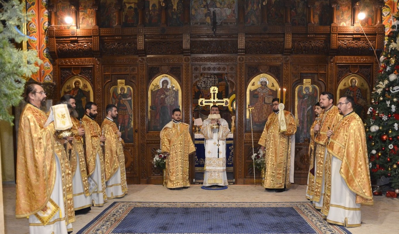 Slujirile ierarhilor hunedoreni la praznicul Tăierii‑împrejur cea după trup a Domnului 283041