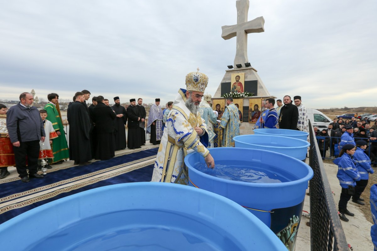 Binecuvântarea Iordanului pentru credincioșii din Buzău 283375