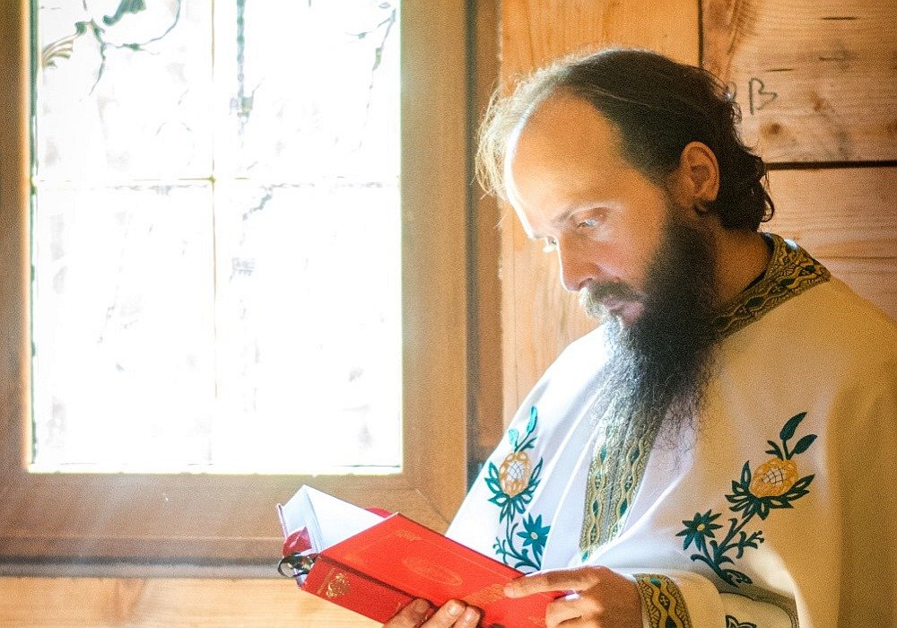 Cum îl poate sluji preotul pe cel bolnav 282660