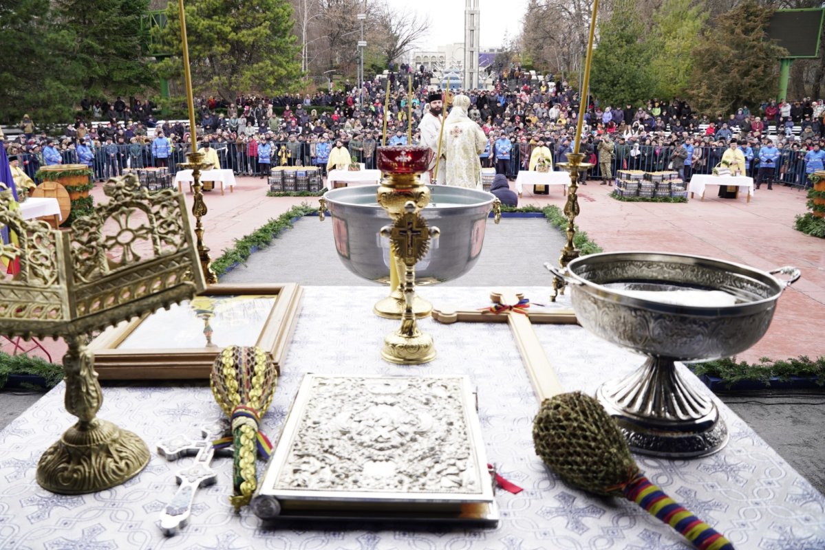 Praznicul Botezului Domnului în Arhiepiscopia Dunării de Jos 283383