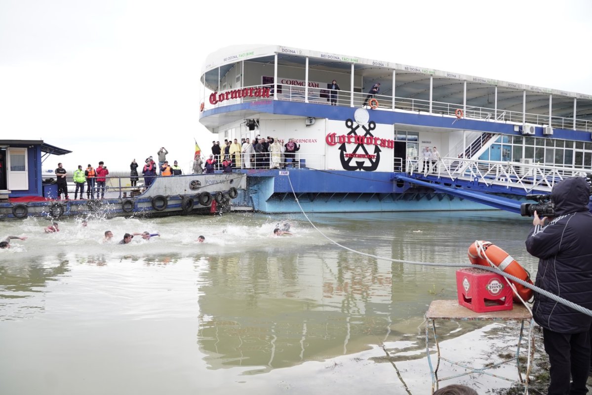 Praznicul Botezului Domnului în Arhiepiscopia Dunării de Jos 283386