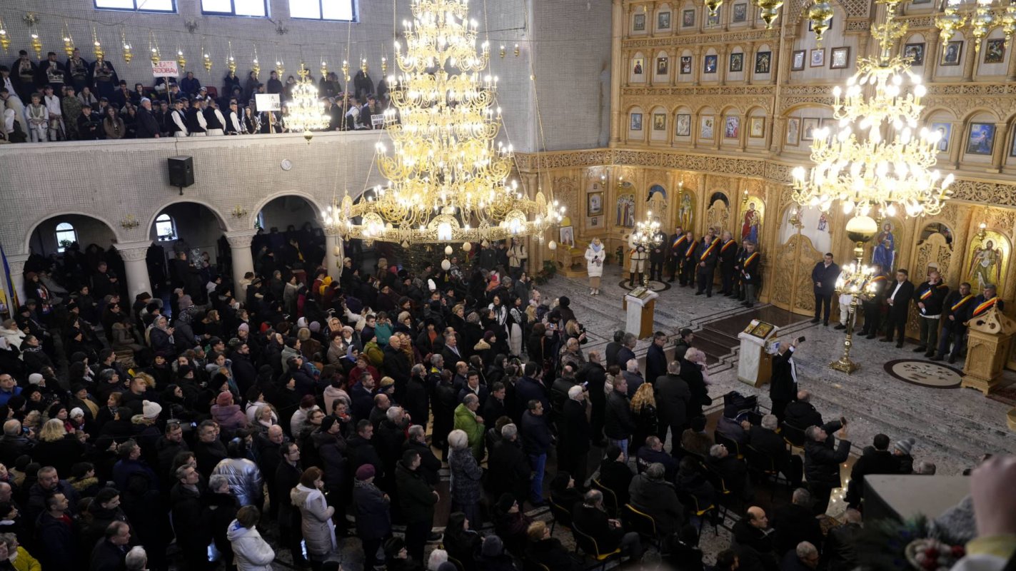 A 16‑a ediție a Festivalului cetelor de feciori din Țara Făgărașului 283425