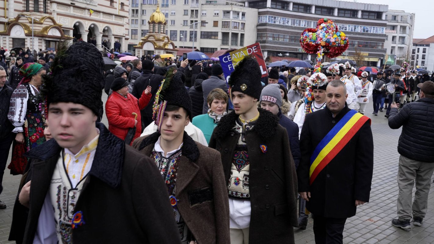 A 16‑a ediție a Festivalului cetelor de feciori din Țara Făgărașului 283427