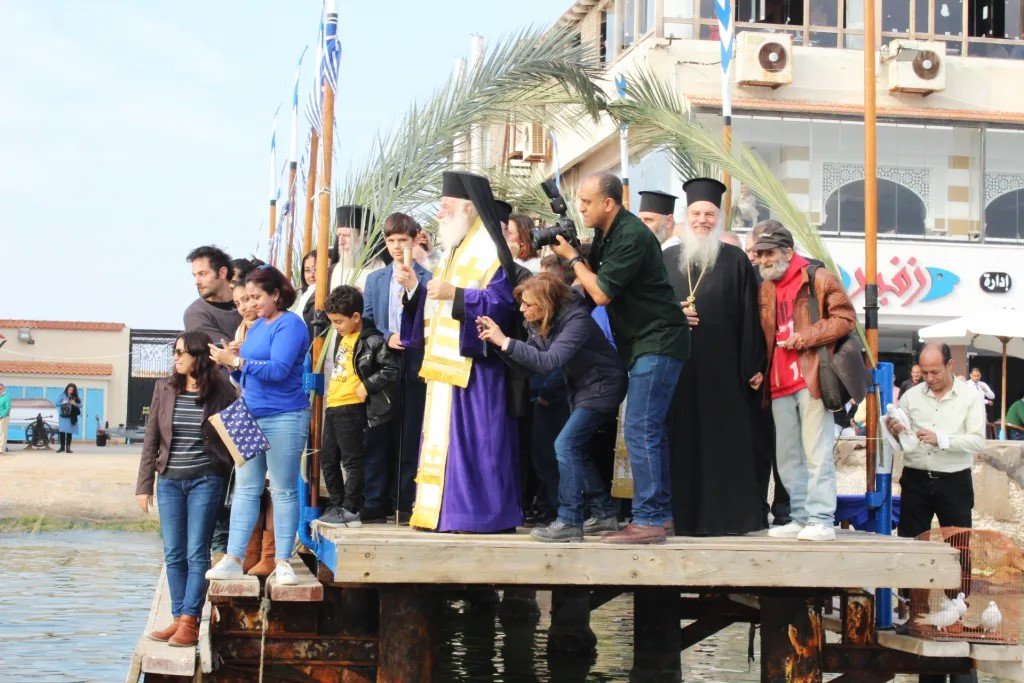 Sfinţirea apelor în lumea ortodoxă 283477