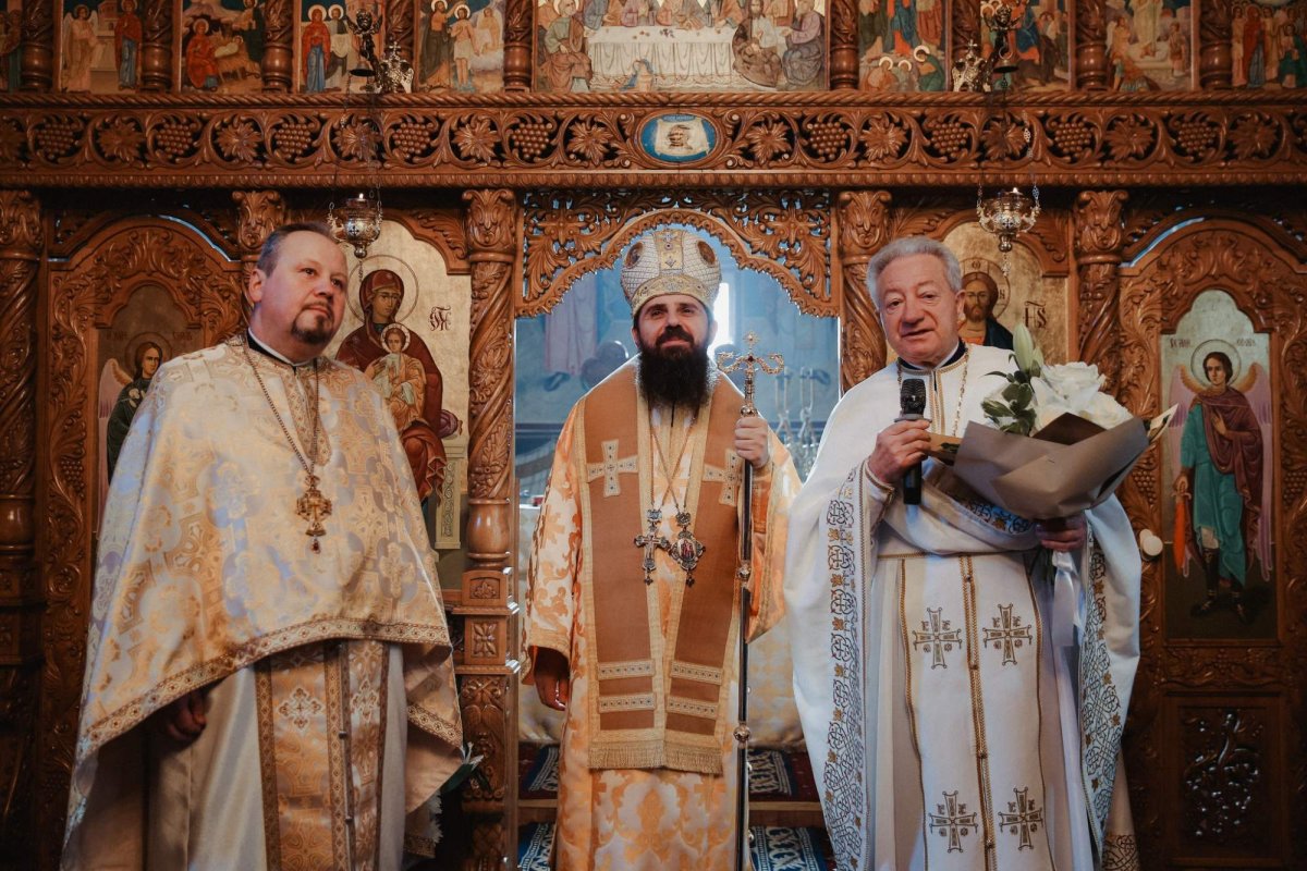 Biserica „Sfântul Proroc Ioan Botezătorul” din Năsăud și-a prăznuit ocrotitorul spiritual 283661