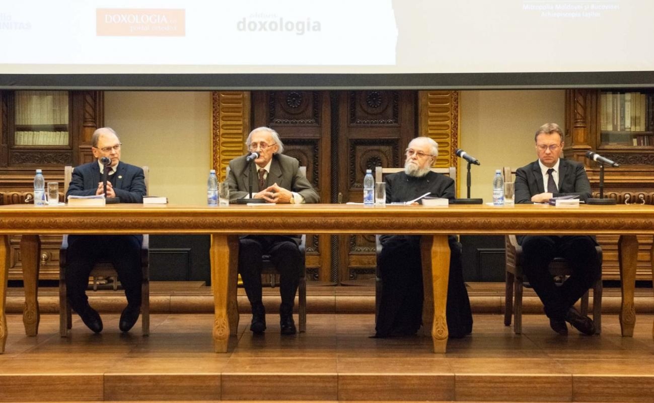 Volum despre bioetică lansat la Iaşi 283783