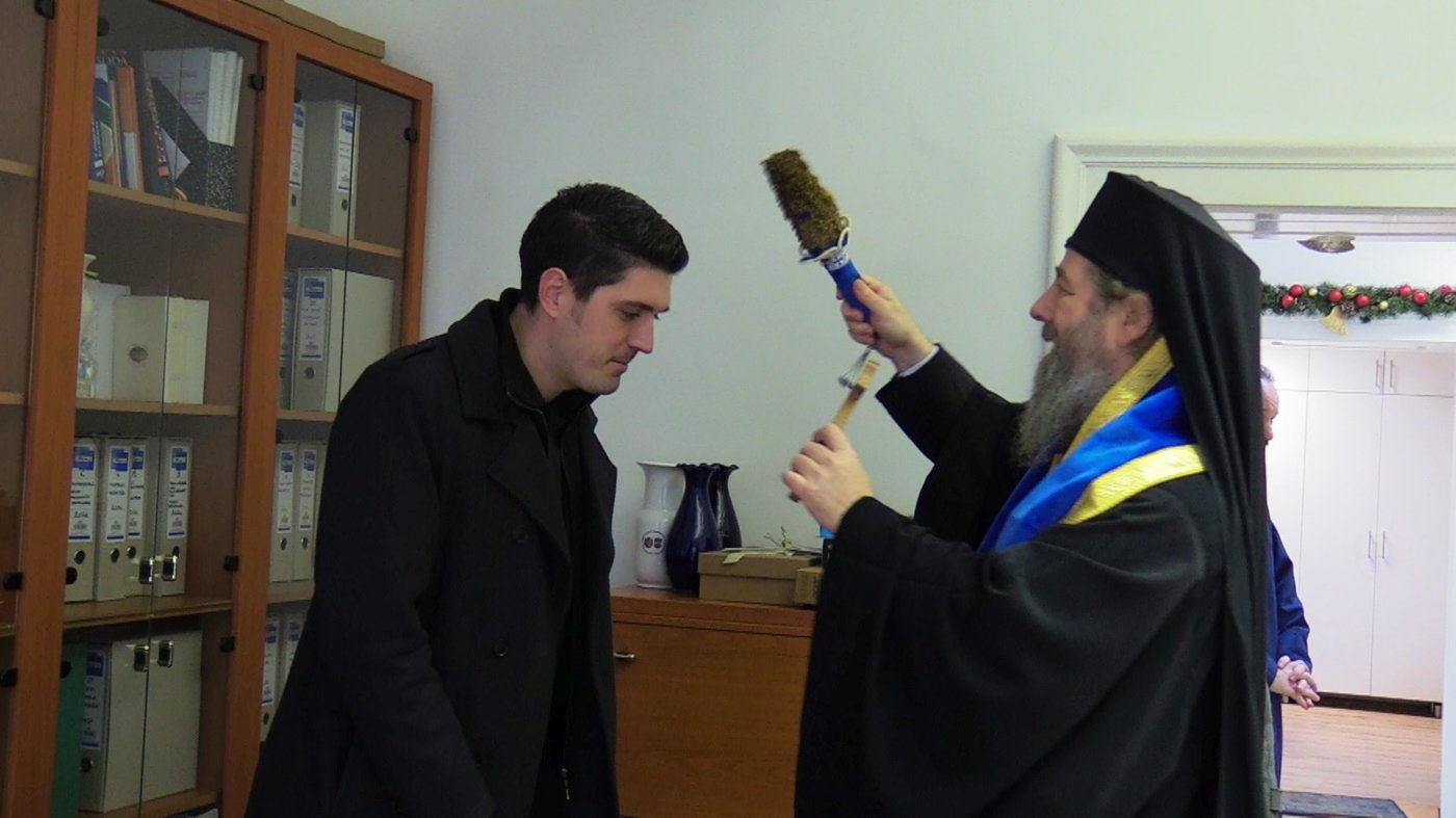 Binecuvântarea cu apă sfințită a instituțiilor românești din Giula 283870