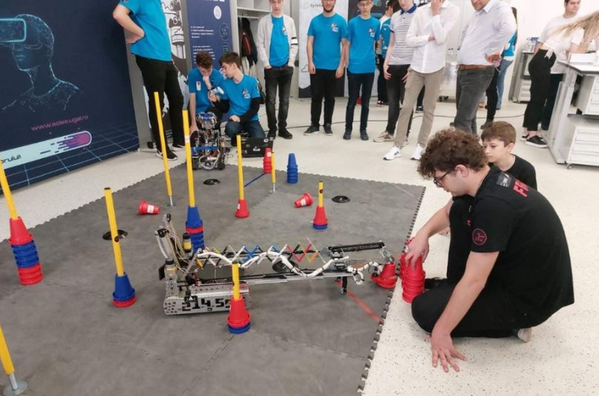 Eveniment de robotică la Brăila 283817