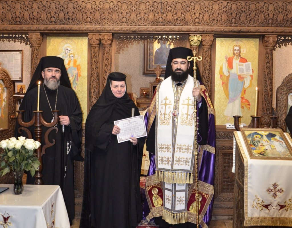Obștea Mănăstirii Prislop are o nouă stareță 283828