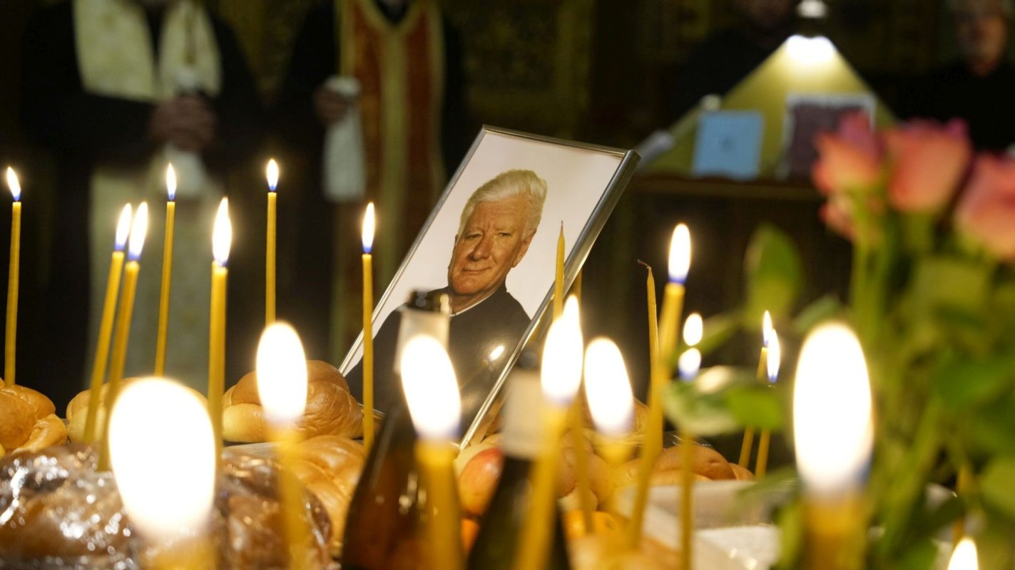 Părintele Mircea Păcurariu, pomenit la trei ani de la trecerea în veşnicie 283886