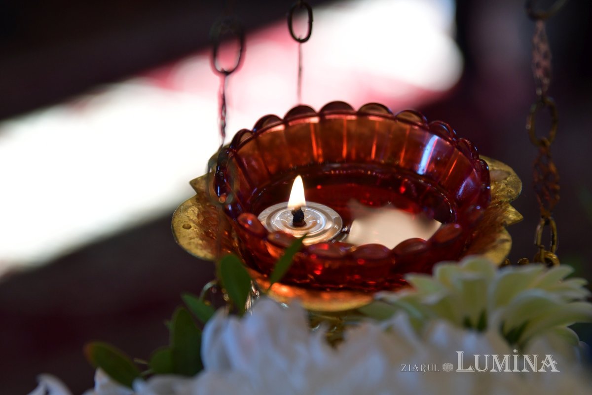 Și nu ne duce pe noi în ispită 275728