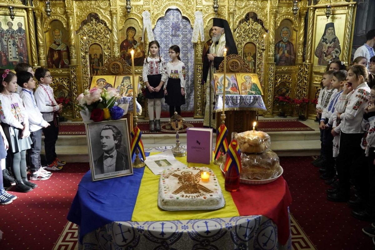 Eveniment cultural la Seminarul Teologic „Sfântul Andrei” din Galaţi  284069