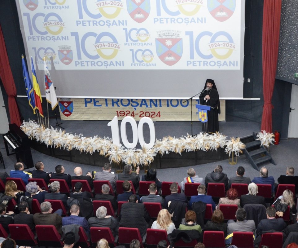 Sărbătoare la Petroşani cu prilejul centenarului municipiului 284160