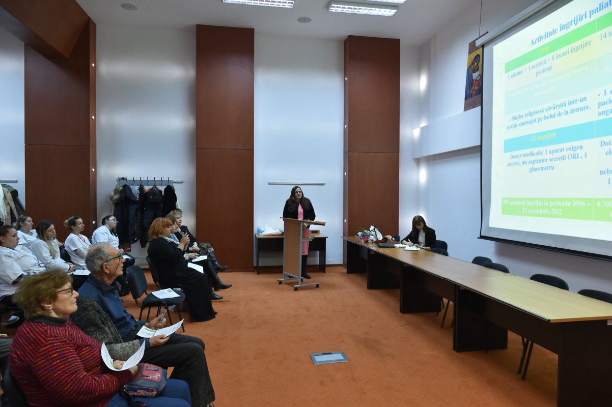 Sesiune științifică dedicată îngrijirii paliative în Capitală  284168
