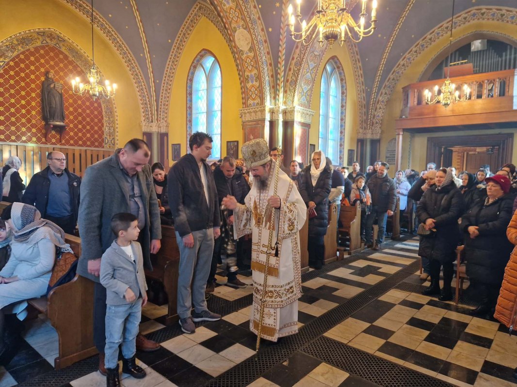 Slujiri misionare la românii din Europa de Nord 284175