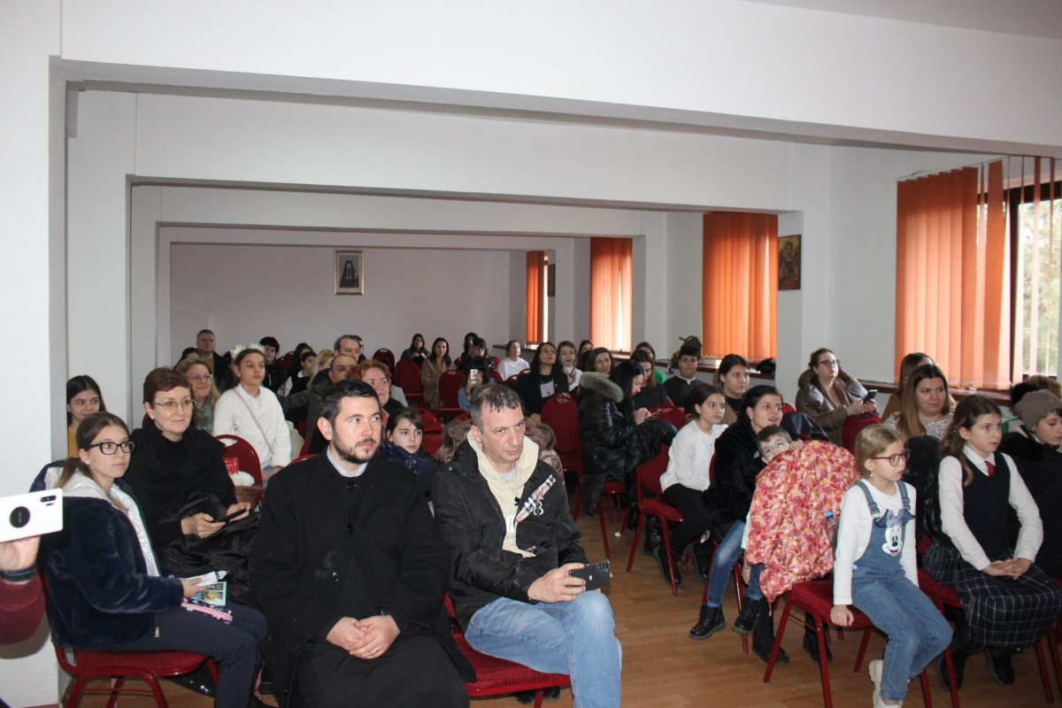 Festivalul de poezie religioasă „Cuvântul care zidește” 284411