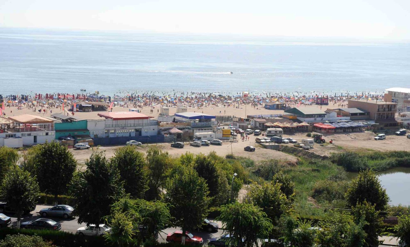 Plaja din Eforie a fost înnisipată 284383