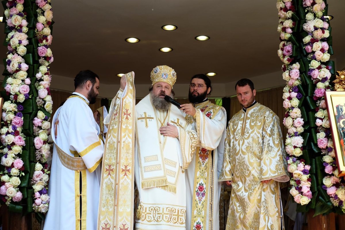 Scrisoare către un tânăr preot de la episcopul ce l‑a hirotonit 284498