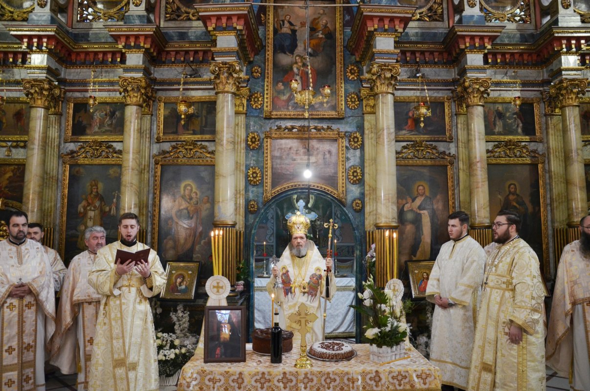 88 de ani de la trecerea la cele veșnice a Episcopului-ctitor Roman Ciorogariu 284733