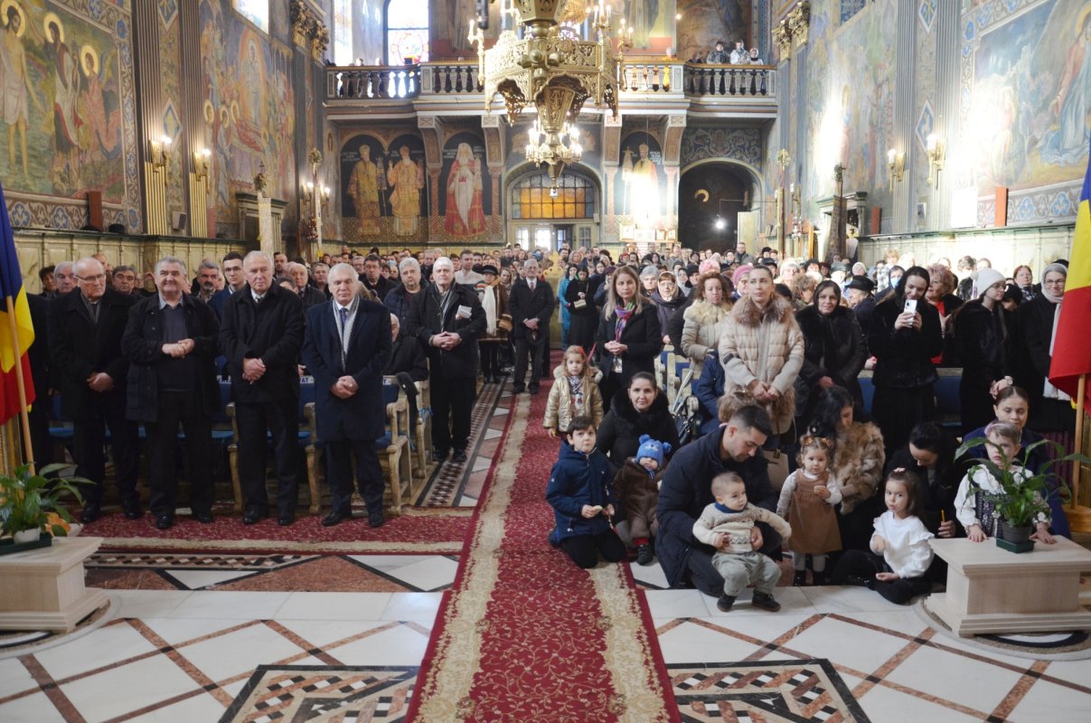 88 de ani de la trecerea la cele veșnice a Episcopului-ctitor Roman Ciorogariu 284735