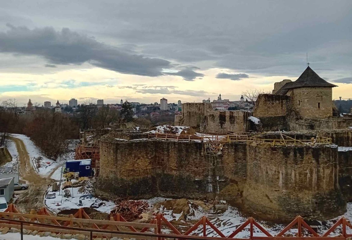 Cetatea Sucevei, închisă o lună 284729