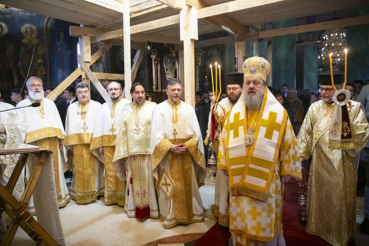 Seminariștii bucureșteni și-au cinstit ocrotitorul 284761