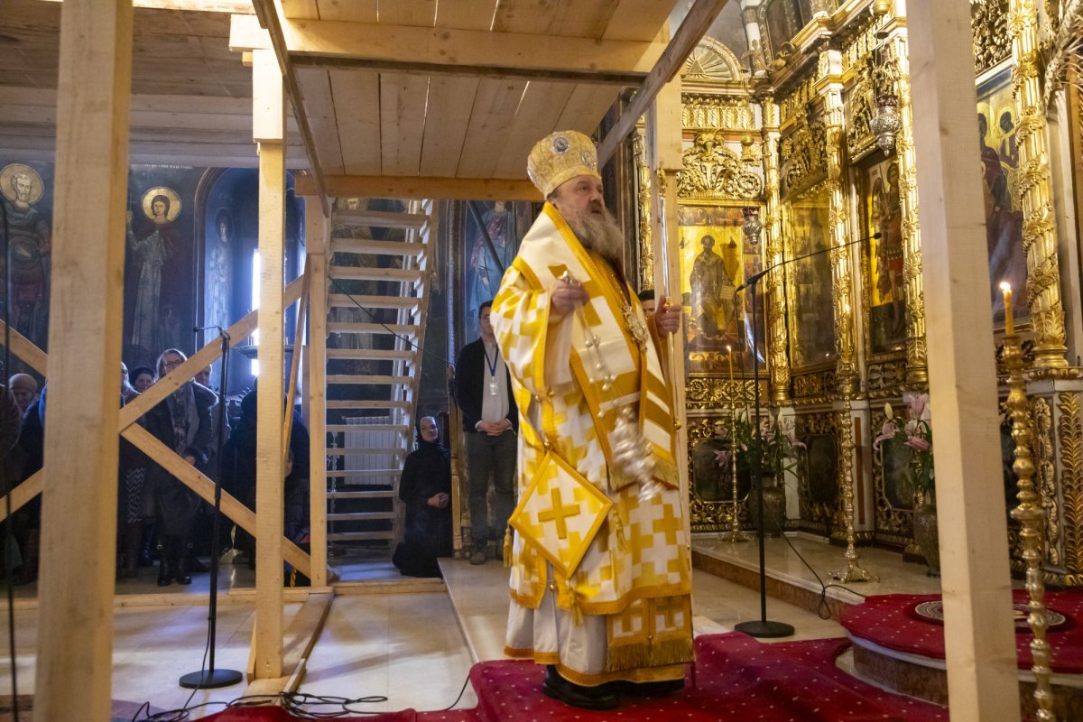 Seminariștii bucureșteni și-au cinstit ocrotitorul 284766