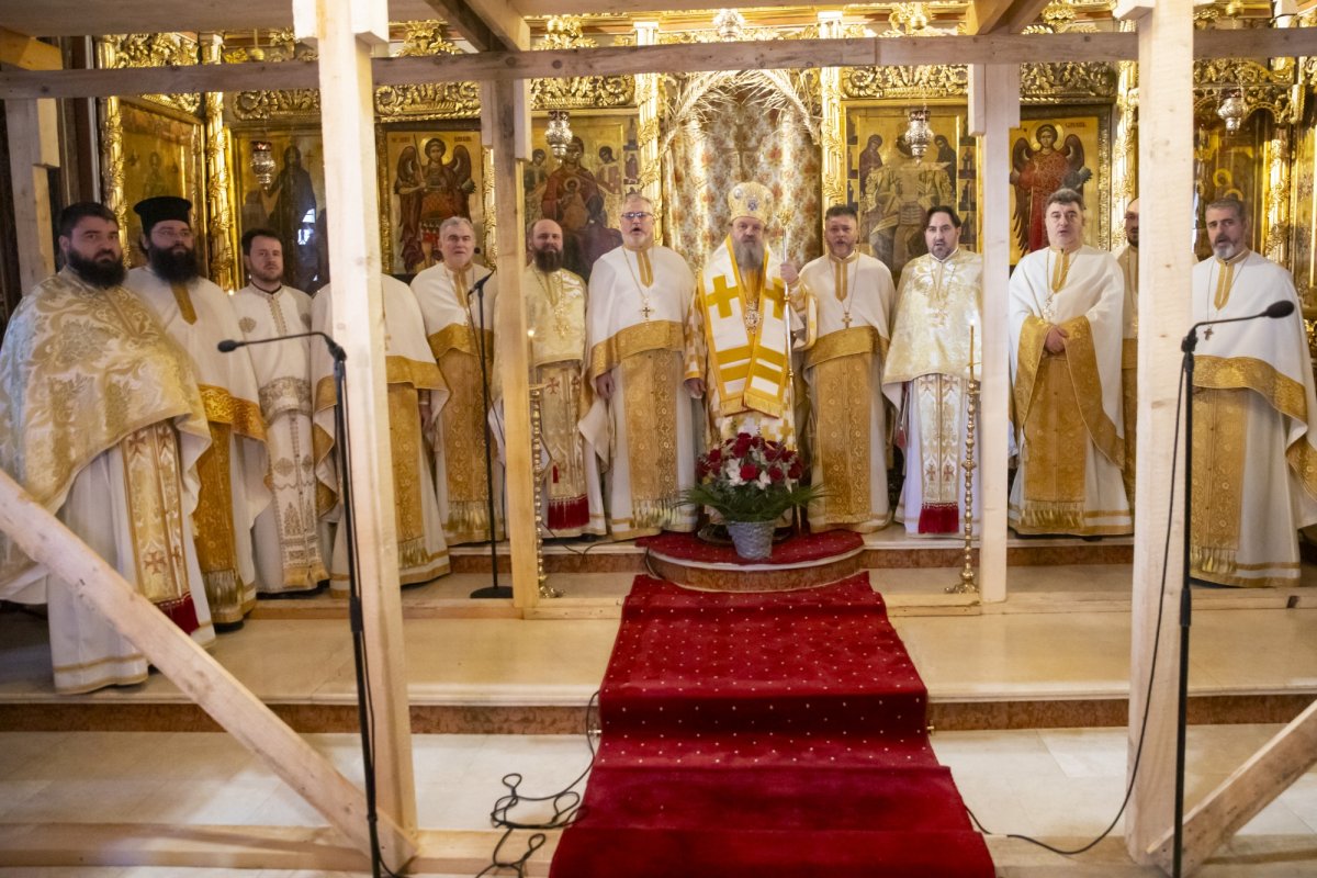 Seminariștii bucureșteni și-au cinstit ocrotitorul 284768