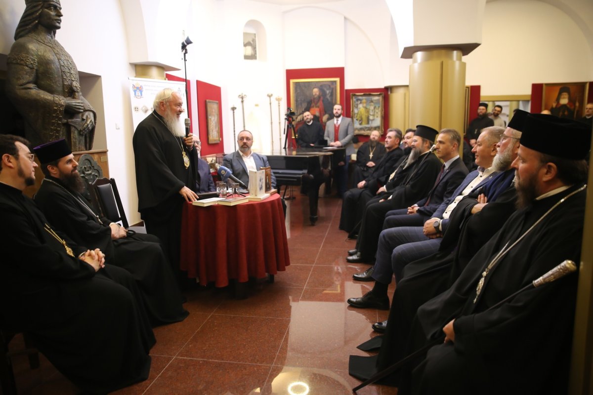 Volum omagial dedicat Mitropolitului Andrei la 75 de ani de viață 284738