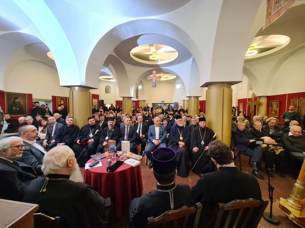 Volum omagial dedicat Mitropolitului Andrei la 75 de ani de viață 284741