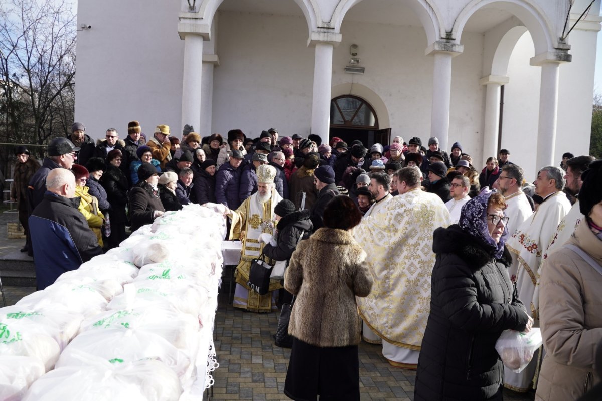Binecuvântare și filantropie de prăznuirea ocrotitorului la Galați 284905