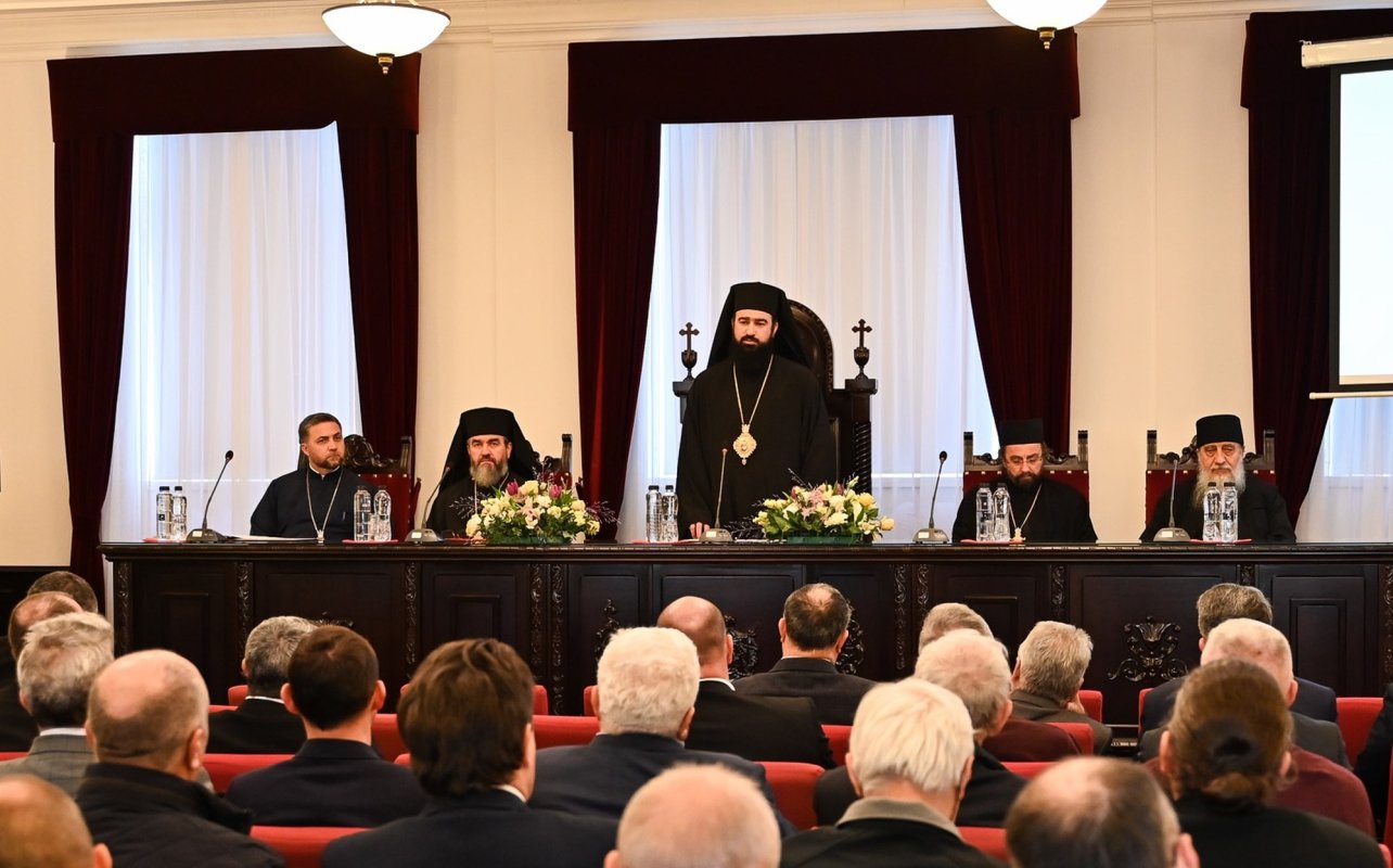 Consiliu eparhial și Adunare eparhială ale Episcopiei Devei și Hunedoarei 284875