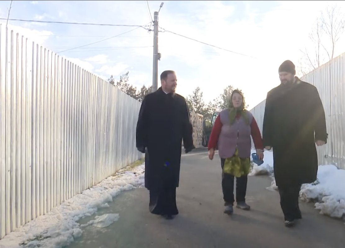 Lemne de foc pentru vârstnici din partea Federației Filantropia 284909