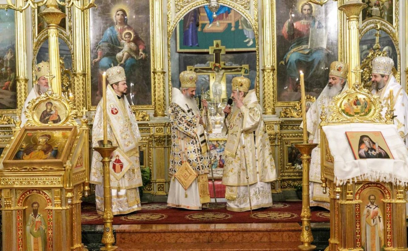 Sfântul Ierarh Iosif cel Milostiv prăznuit la catedrala din Iași 284936