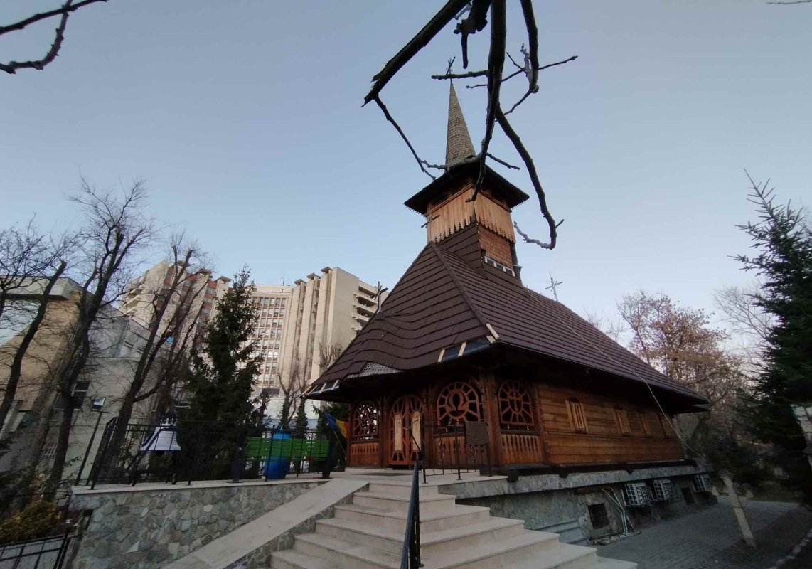 Preotul spitalului, sprijin pentru bolnavul aflat în suferinţă 284413