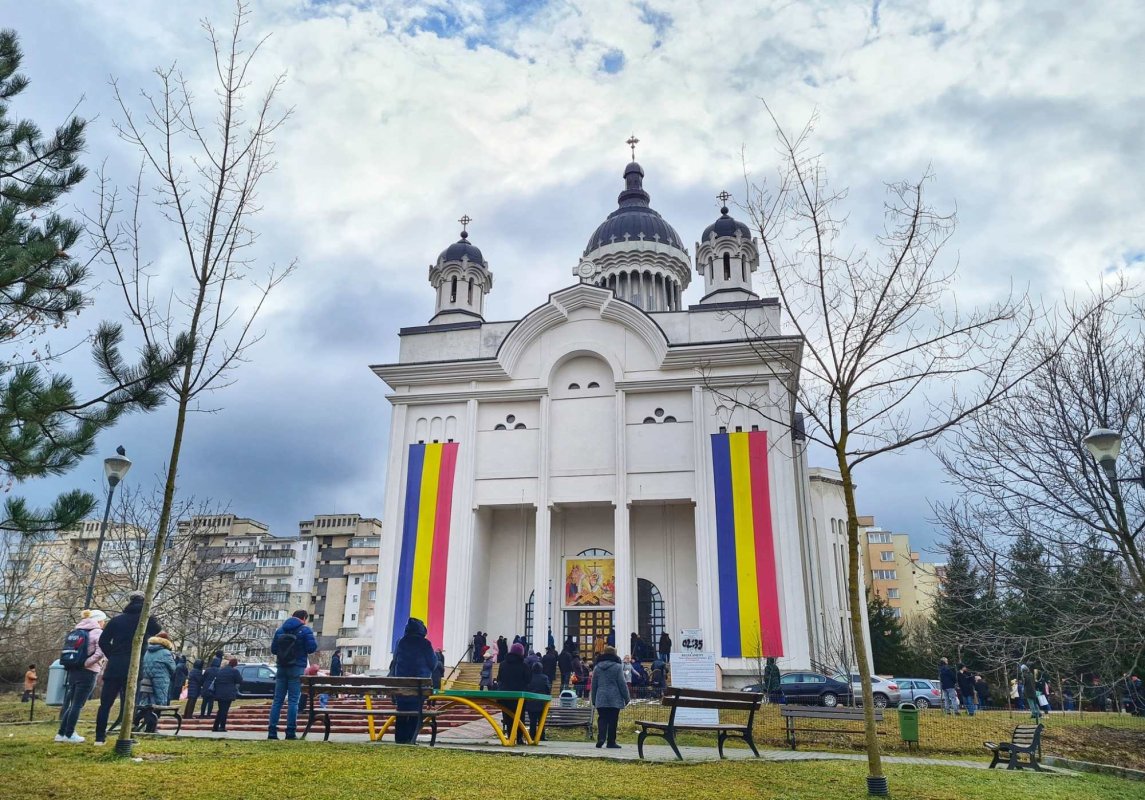 Binecuvântare la Biserica „Sfinţii Apostoli Petru și Pavel” din Cluj‑Napoca 284996